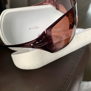 Sunglasses Oakleys